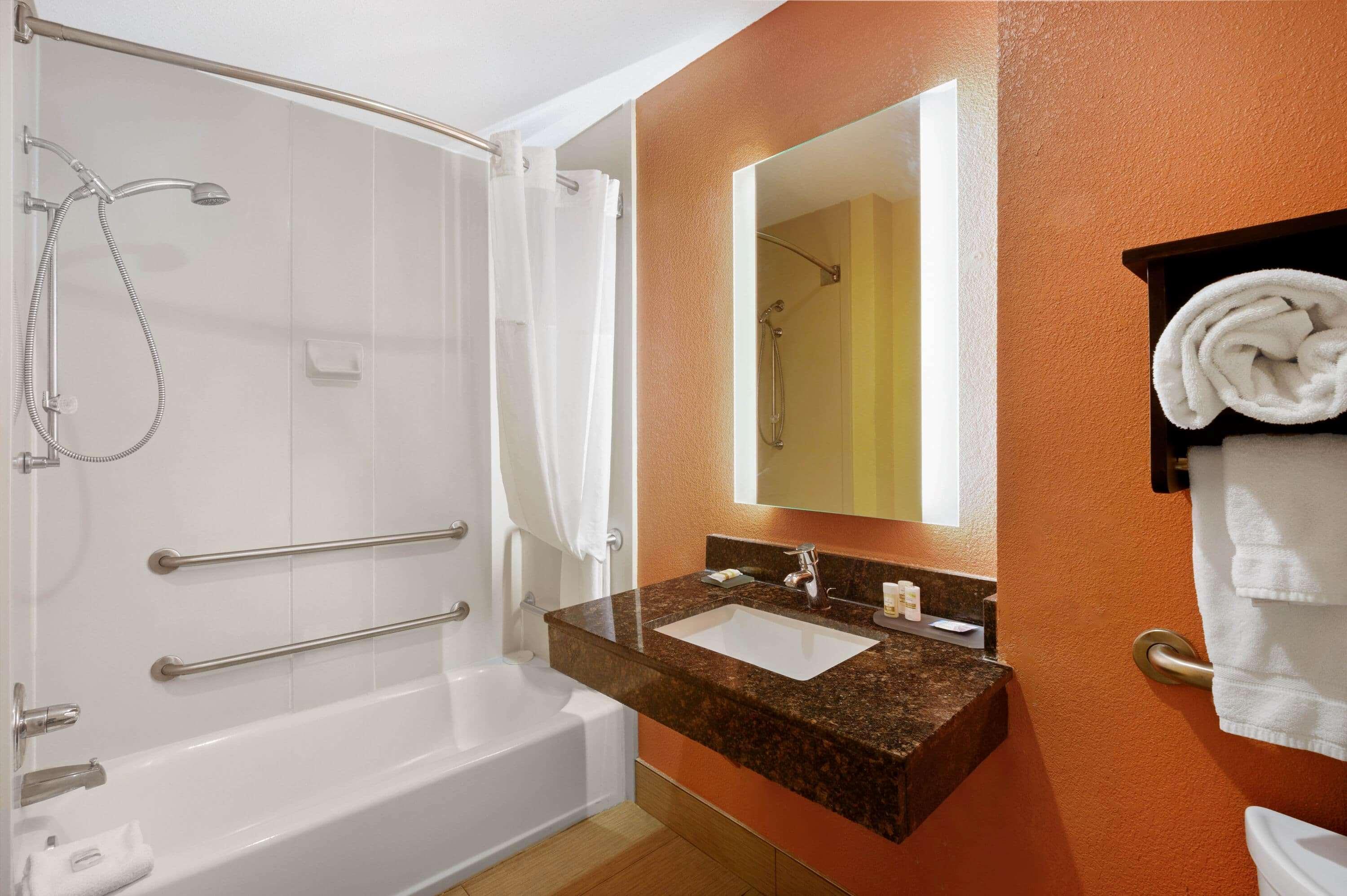 La Quinta By Wyndham Florence Exterior photo